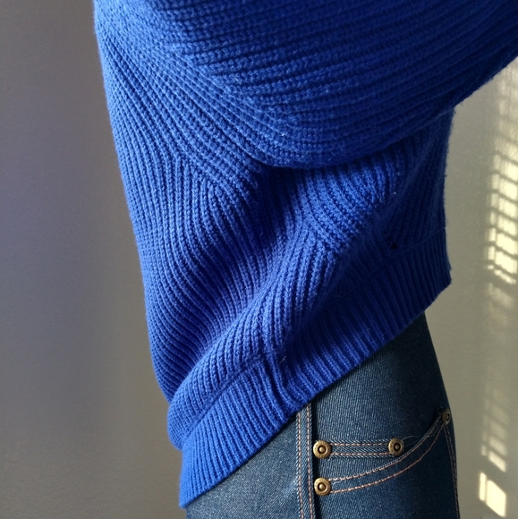 Crop top sweater - Picture 8 of 12